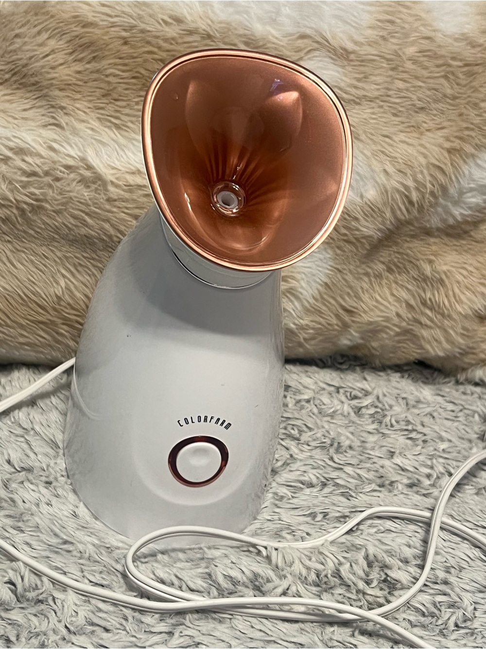 White Facial Steamer with Rose Gold Mouthpiece